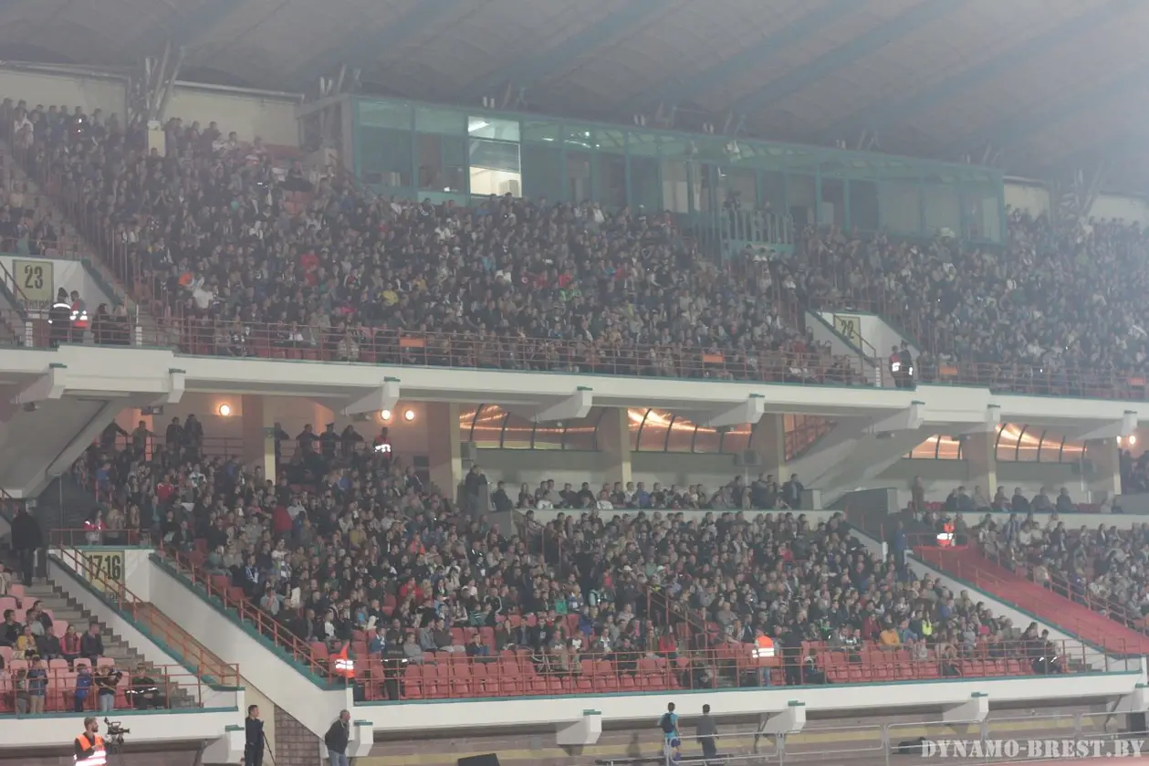 «5000 зрителей – первая планка, а не максимальная». Как меняется футбольный Брест