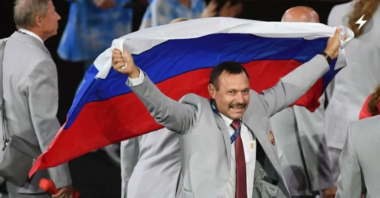 Лукашенко одобряет. Белорус пронес российский флаг на открытии Паралимпиады