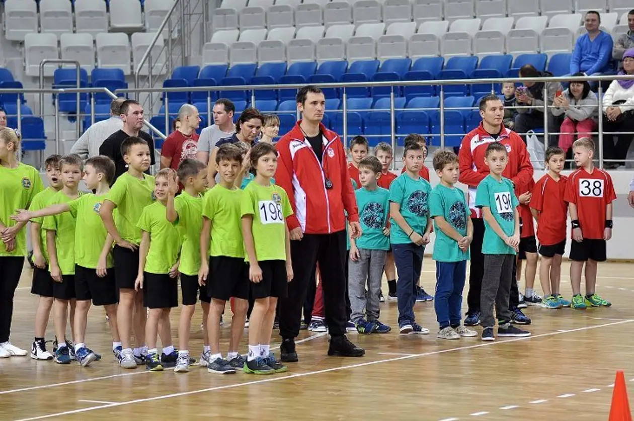 Бесплатный детский спорт в Беларуси может оказаться для родителей очень дорогим. Вдвойне опасно, если ребенок талантлив