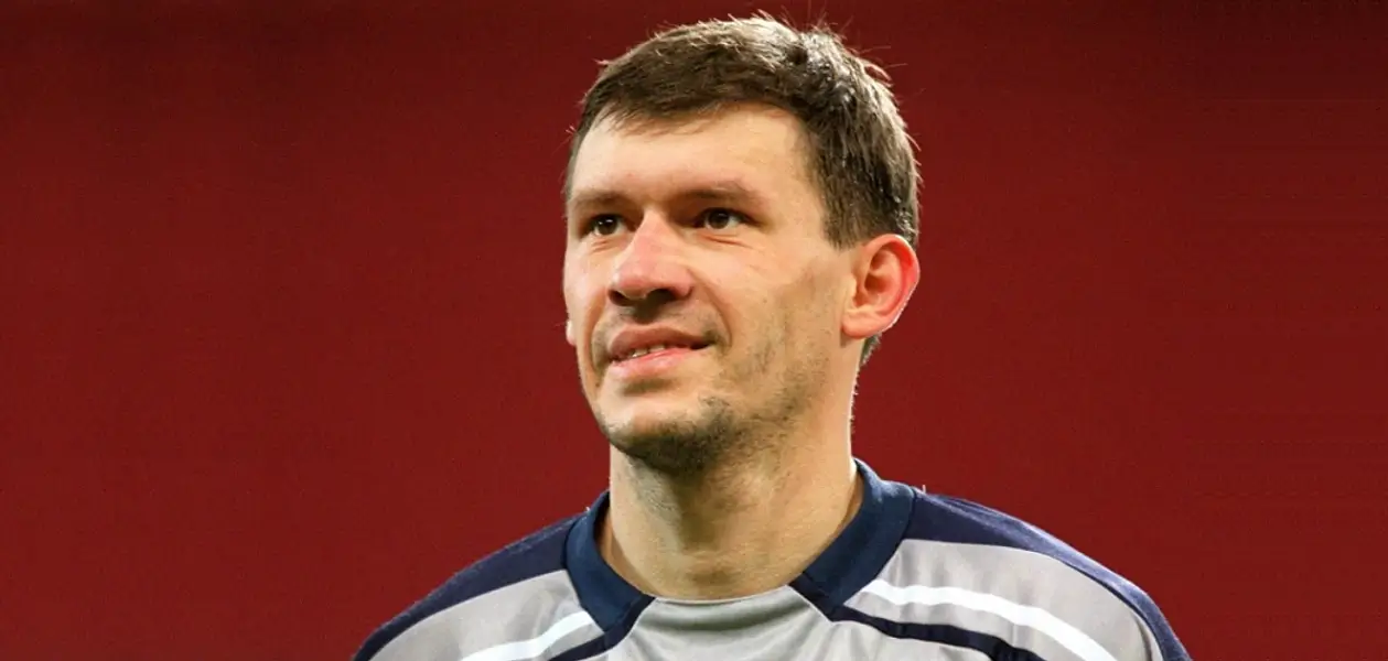 В 2001-м Тумиловича признали лучшим в Беларуси. В клубе был плох, зато как тащил сборную – хоть и бросался на судью, но обошел Белькевича