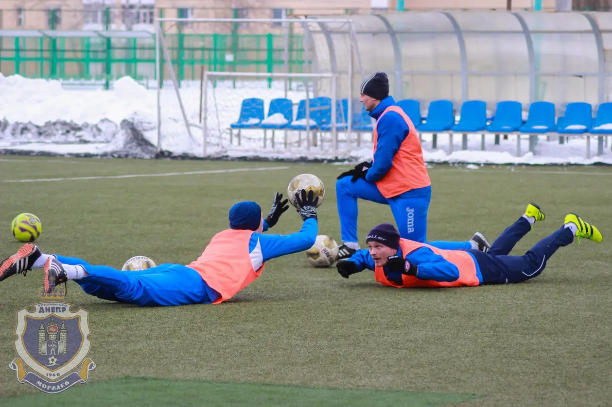 Силовая треня футболистов «Днепра» в Могилеве