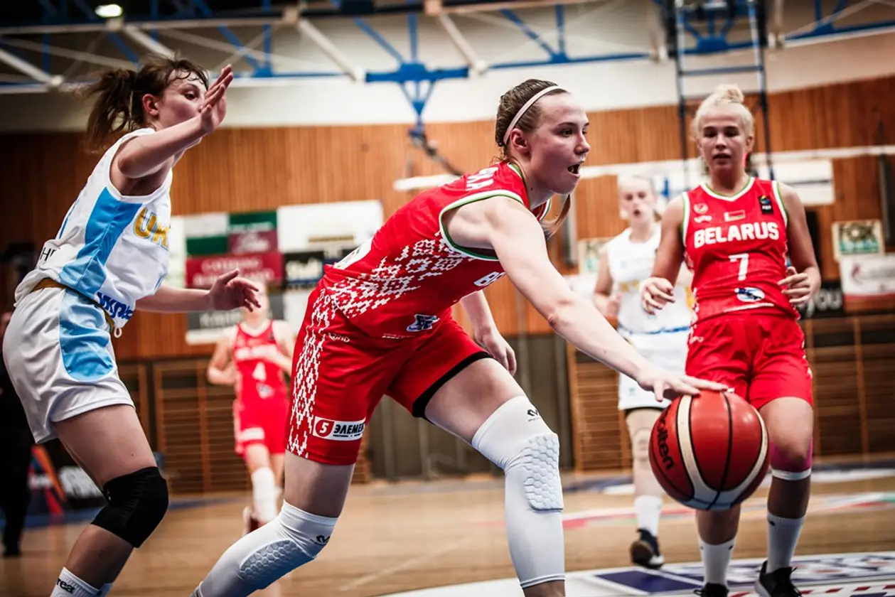 Белорусские баскетболистки обыграли украинок на юниорском чемпионате Европы