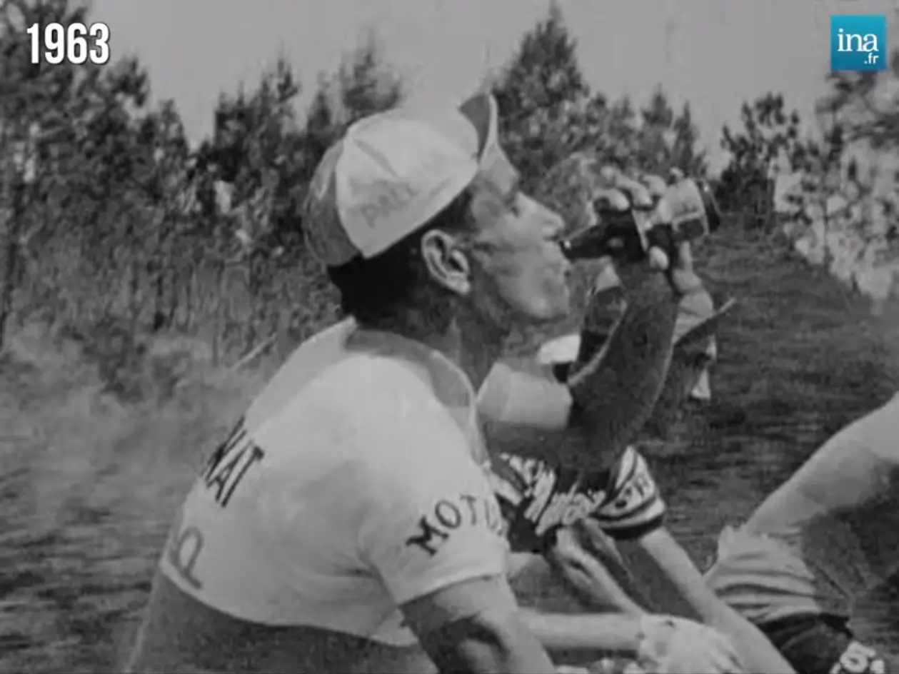 «Тур де Франс»-1963 – это пиво с мороженым на ходу и паузы на бистро