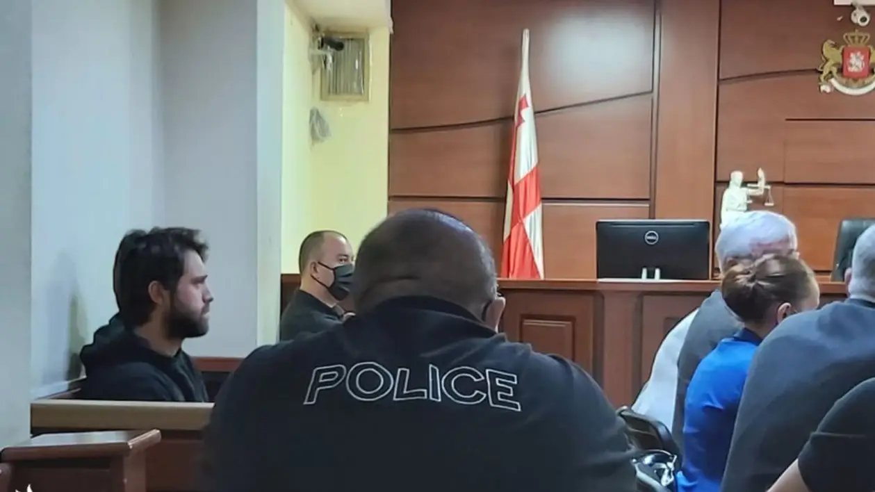 Адвокат Басилашвили выступила по делу об обвинении Николоза в домашнем насилии
