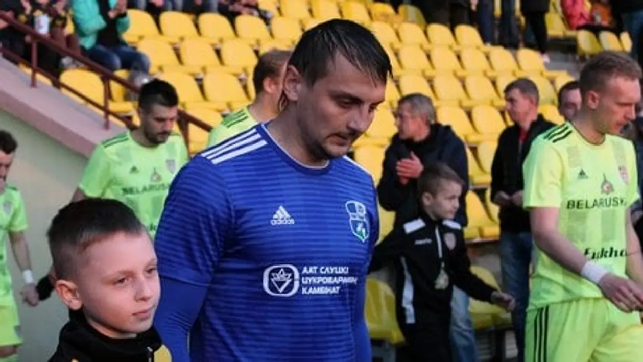 Игрок чемпионата Беларуси едва не ослеп после стыка на поле. 8 месяцев спустя он возвращается в футбол – узнали, каково это