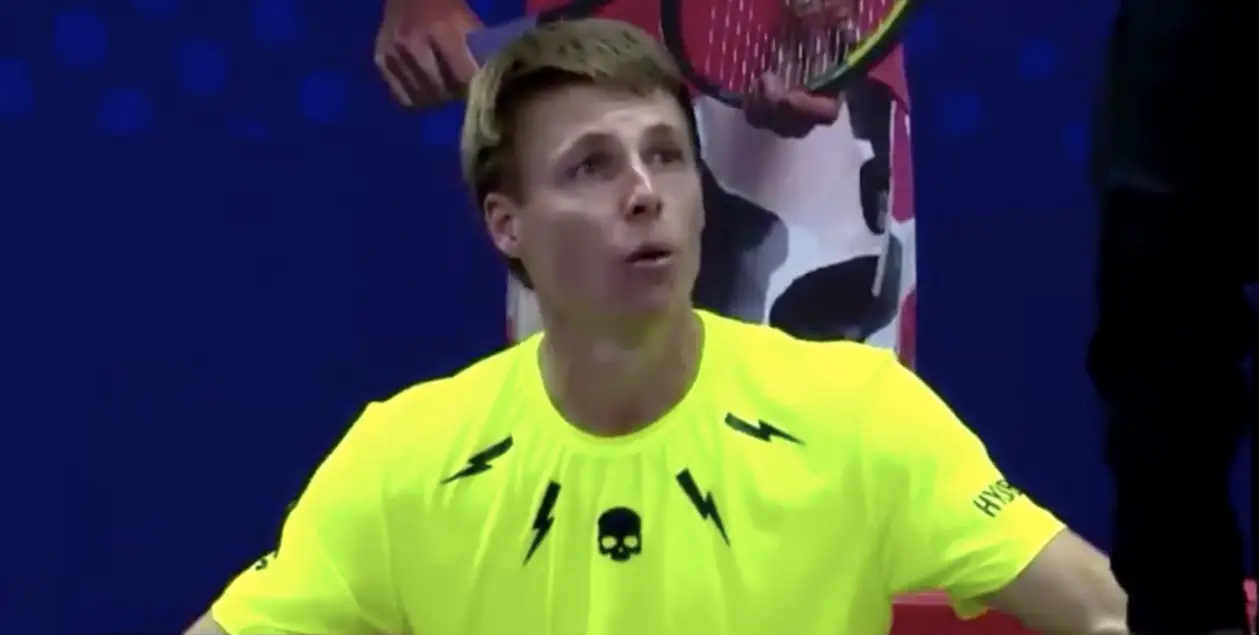 «Ты хочешь, чтобы я насрал прямо на корте?» Белорусский теннисист устроил скандал во время матча в Питере