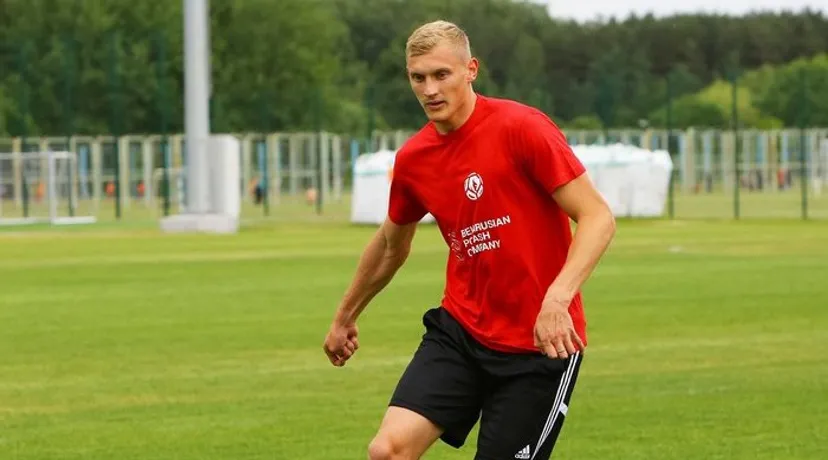 Почему белорусские футболисты бухают, приезжая в сборную. Объясняет экс-игрок белорусской националки