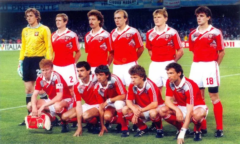 На чемпионатах мира по футболу белорусы играли за три сборные и были на ведущих ролях