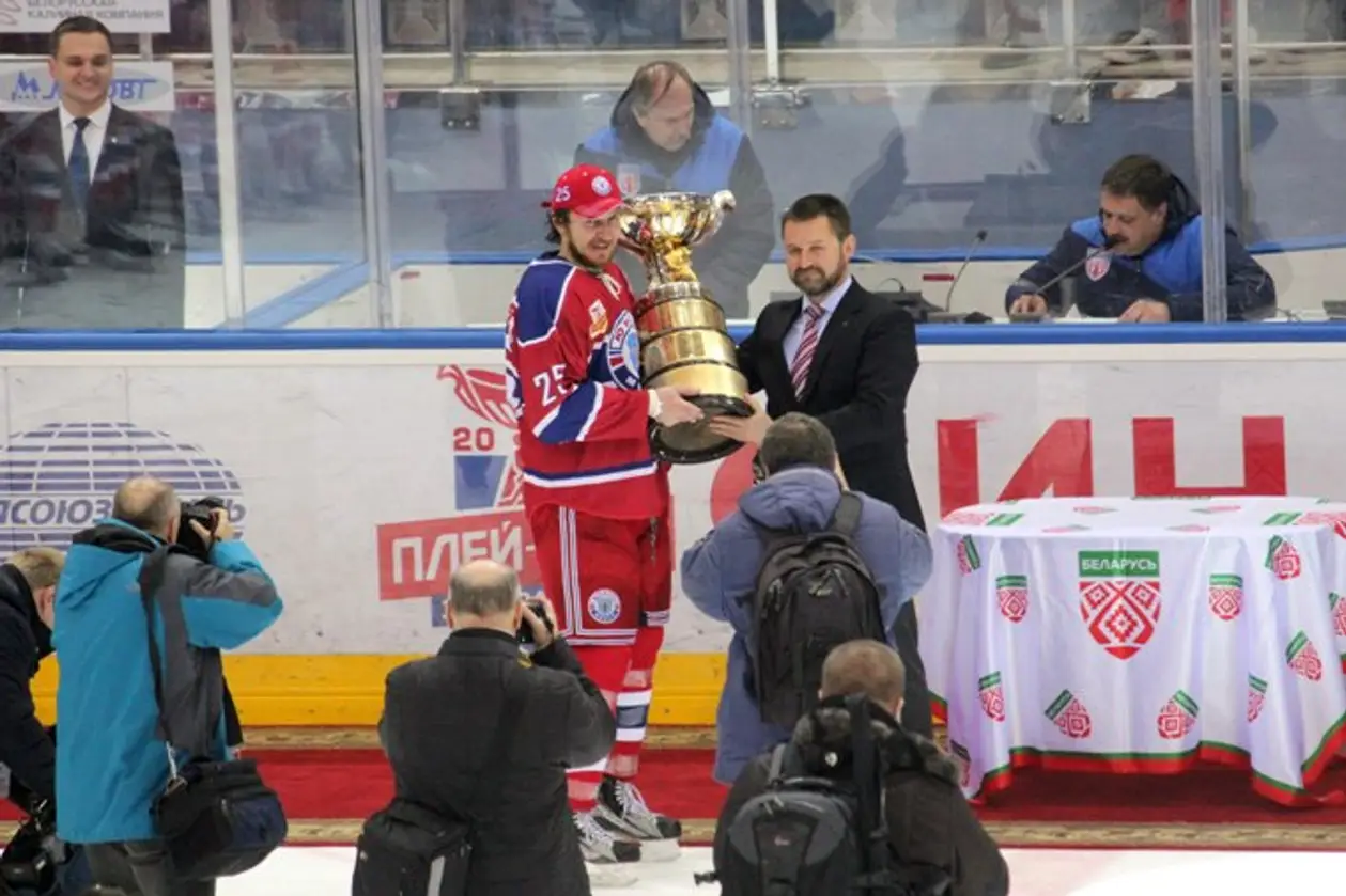 Финальный матч чемпионата Беларуси по хоккею 2016. Фото