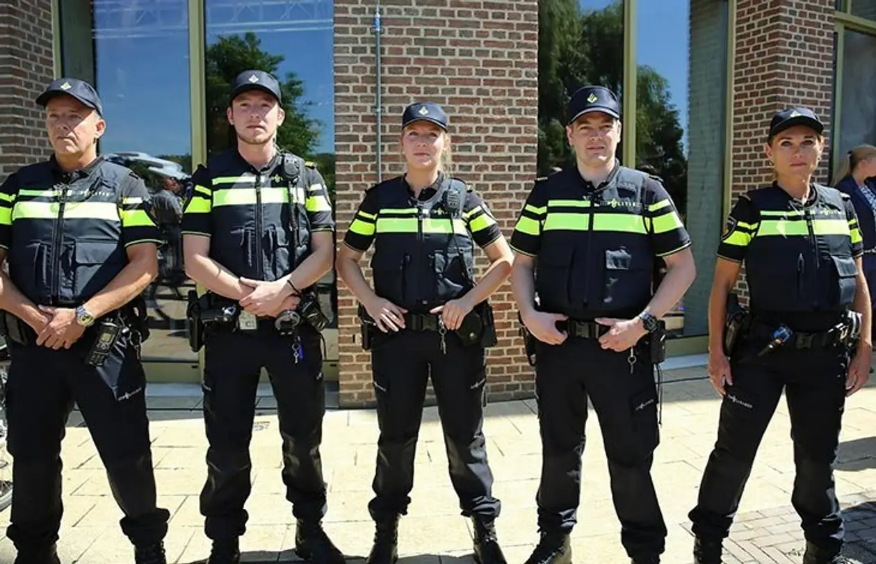 Голландские полицейские считают, что их слишком мало, и будут протестовать перед матчем с БАТЭ. В Беларуси такой проблем