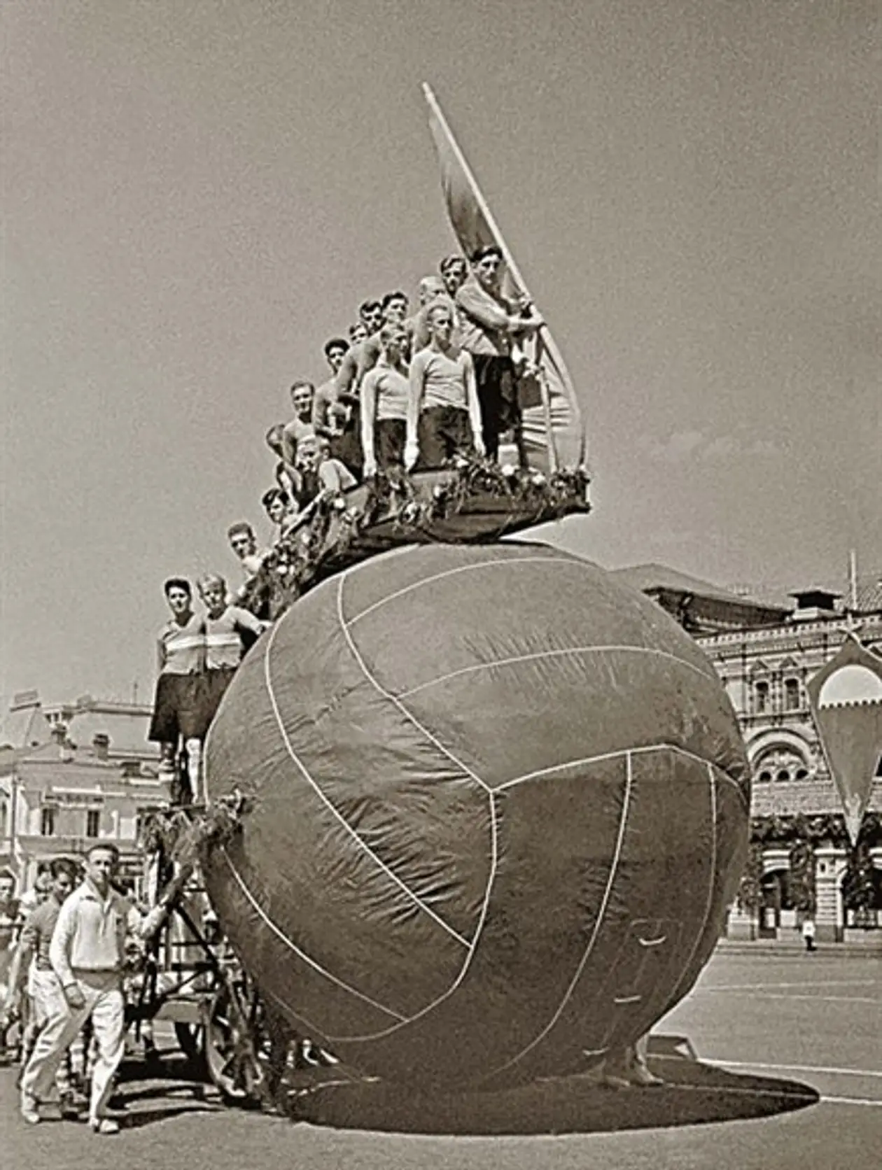 Спортивные парады в СССР (фото с комментариями)