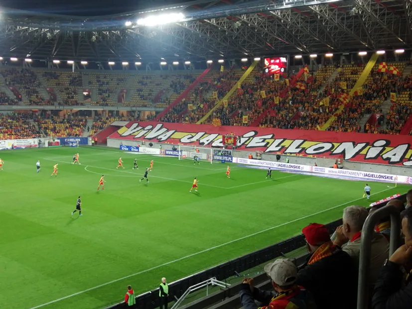 Футбол в Белостоке (всего 80 км от Гродно) – кайф. Там крутой стадион и посещаемость под 10 тысяч