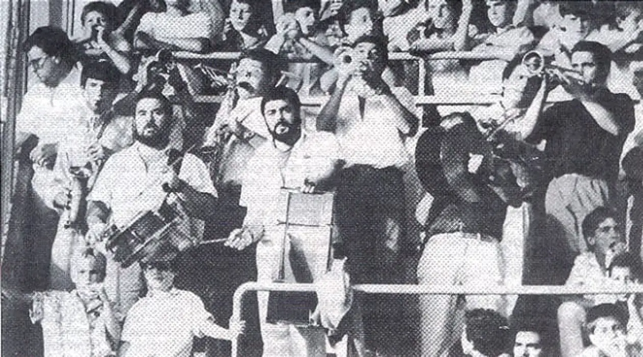 В 80-х на матчах «Осасуны» играл музыкальный оркестр. Пили вино в паузах, ездили по стране и выступали на телевидении