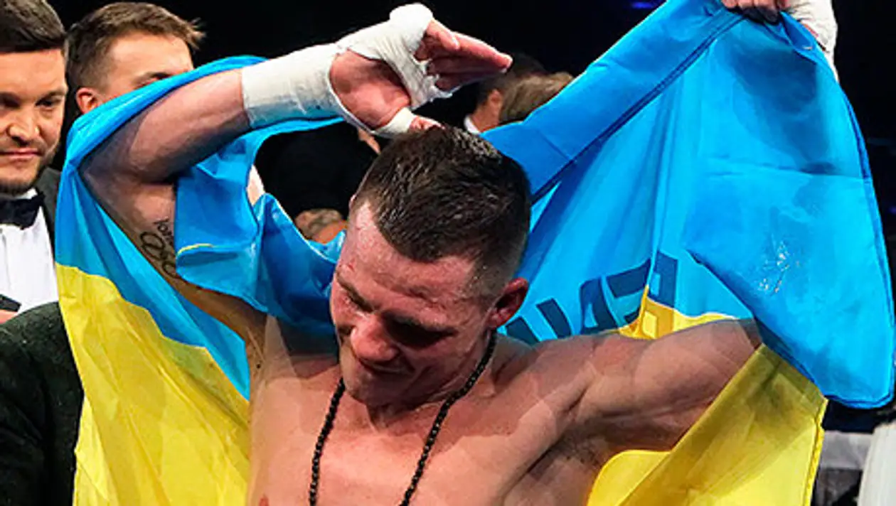 ­Украинский боксер выехал к рингу на коне. Что?!