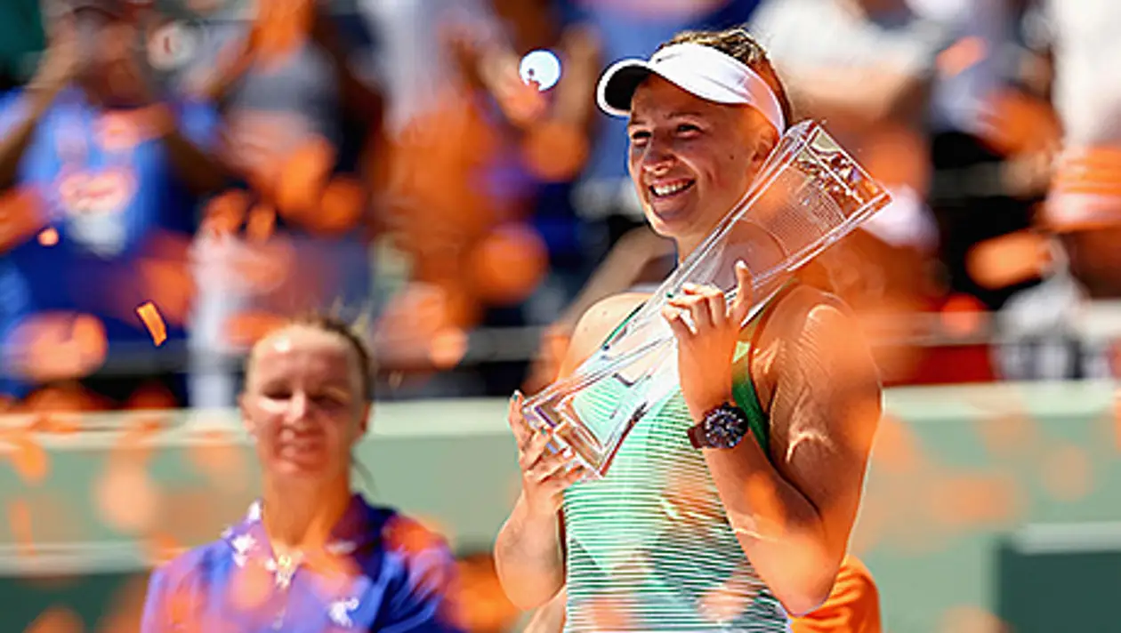 Просто жара! Азаренко выиграла третий турнир в 2016 году