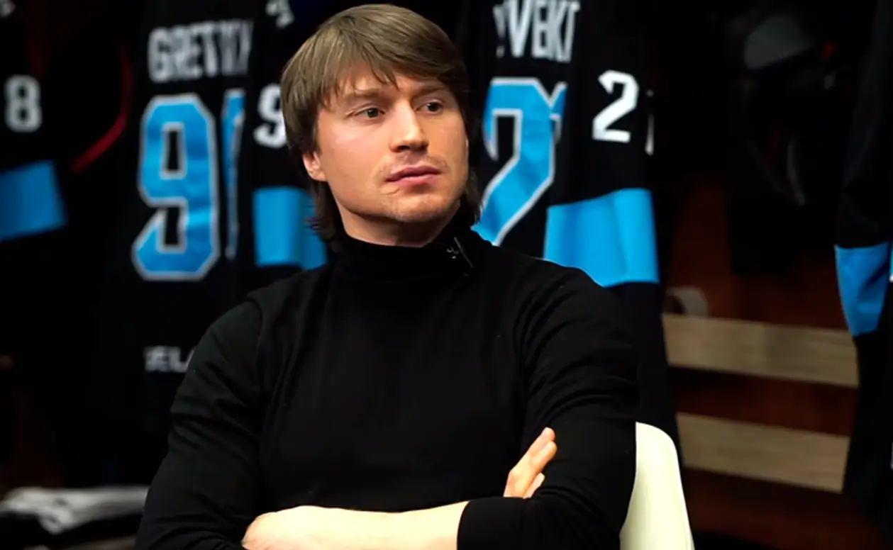 Лукашенко предлагал вернуться на лед, для кого проводят Рождественский турнир и как из Кирилла стал Мишей. Грабовский дал большое интервью