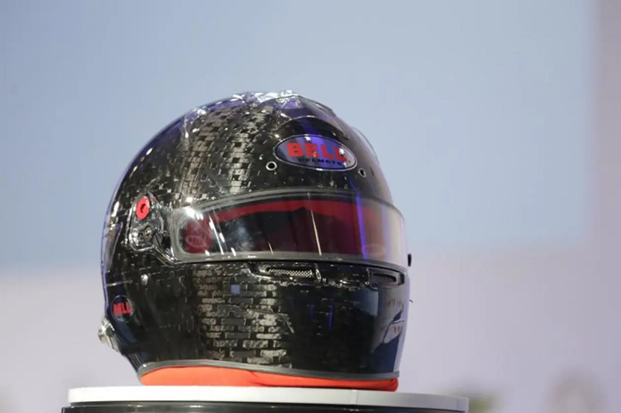 У гонщиков «Формулы-1» с 2019 будут новые шлемы. Они выдержат выстрел дробью