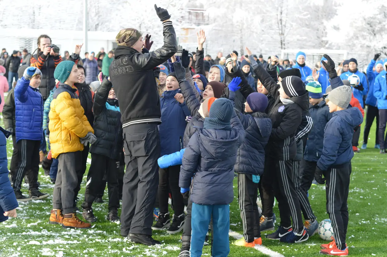 Частная футбольная школа открыла свой стадион. В Беларуси
