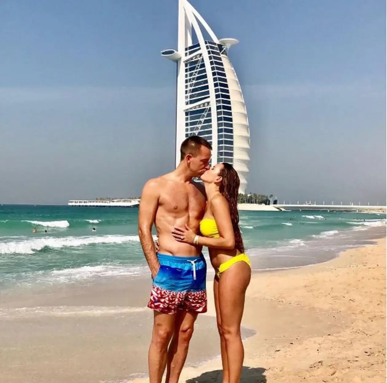 Как Терри проводит время в Дубае