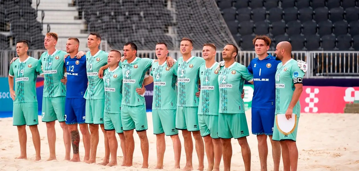 Сборная Беларуси по пляжному футболу пробилась на ЧМ, игрокам дали премию, но им мало. Вот о какой сумме идет речь и сколько им вообще платят