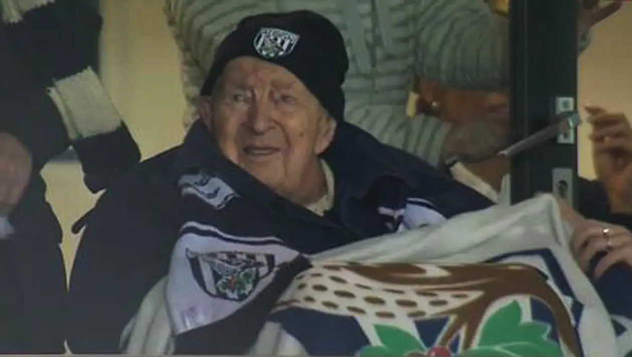 107-летний болельщик на матче «ВБА» – «Саутгемптон»