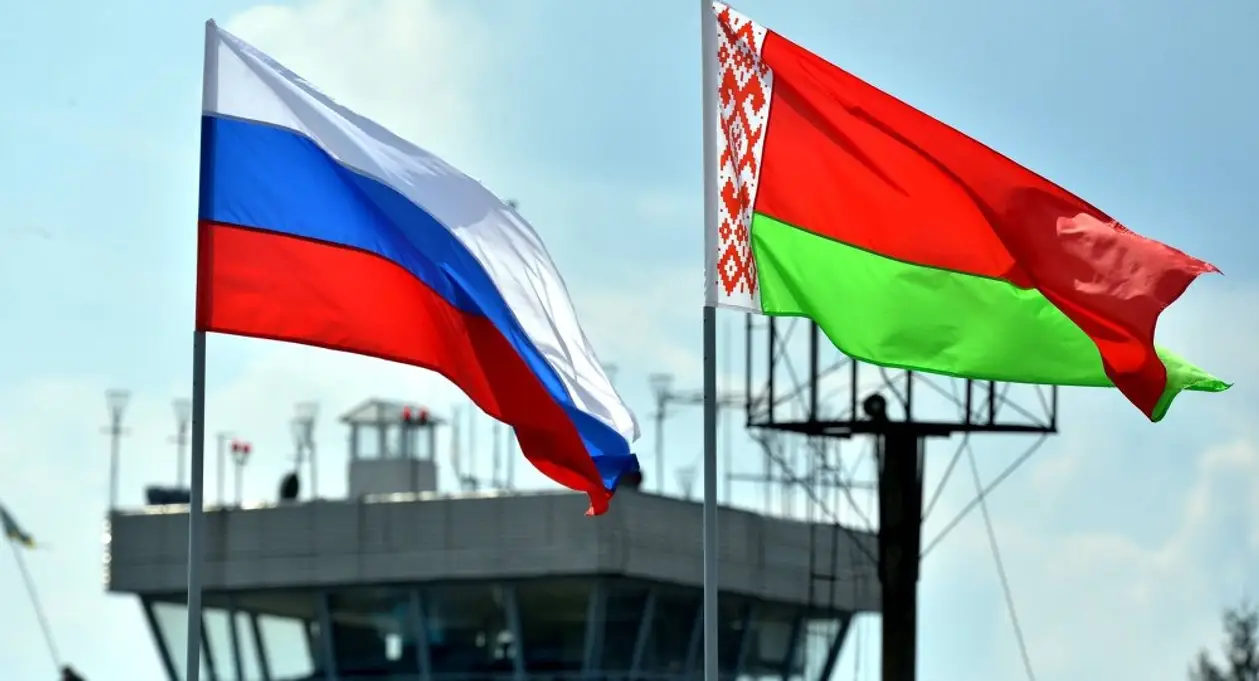 Как белорусские паралимпийцы собирались нести российский флаг. Очень странная история
