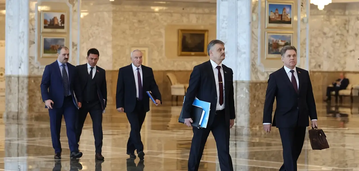 У режима на футболе заело пластинку – найдите отличия в претензиях Лукашенко и ответах Ковальчука с разницей в год
