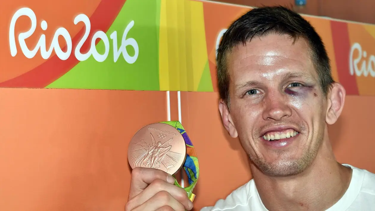 Бразильский грабитель победил бронзового призёра Рио по дзюдо