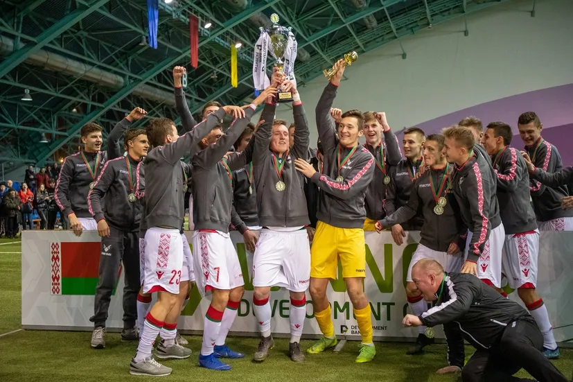 Лучшие белорусы в возрасте до 17 лет выиграли крупный футбольный турнир. Вот на кого в сборной стоит обратить внимание