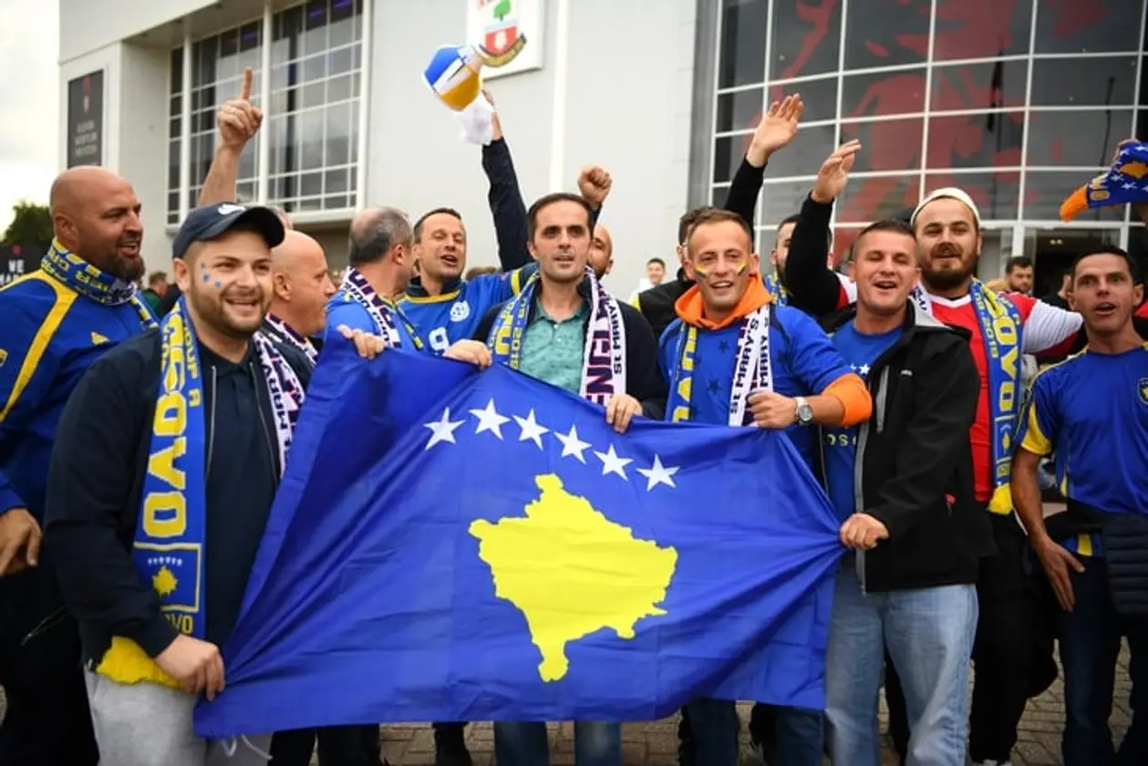 Косово может выйти на Евро, а некоторые хозяева турнира (как и Беларусь) не признают независимость страны. Что мы об этом знаем?