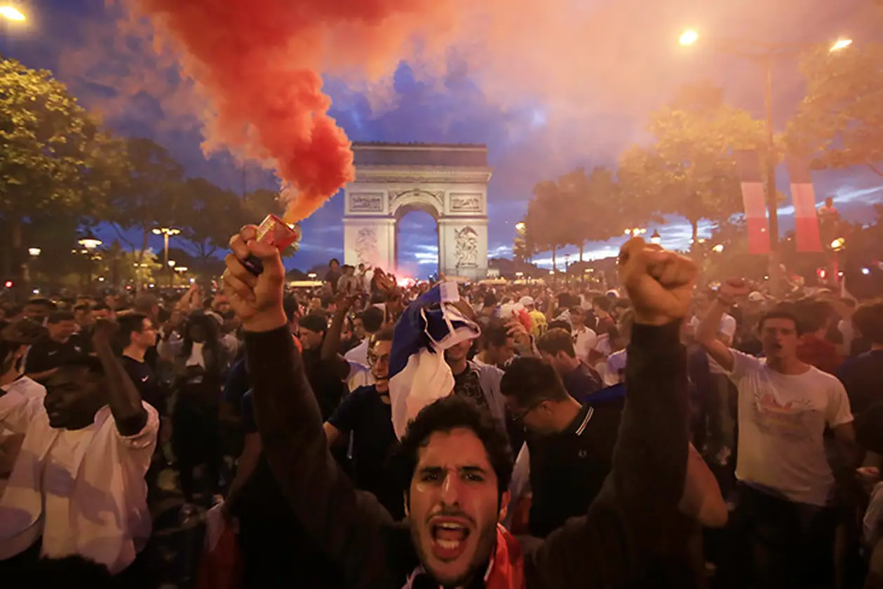 Париж ликует: Франция в финале