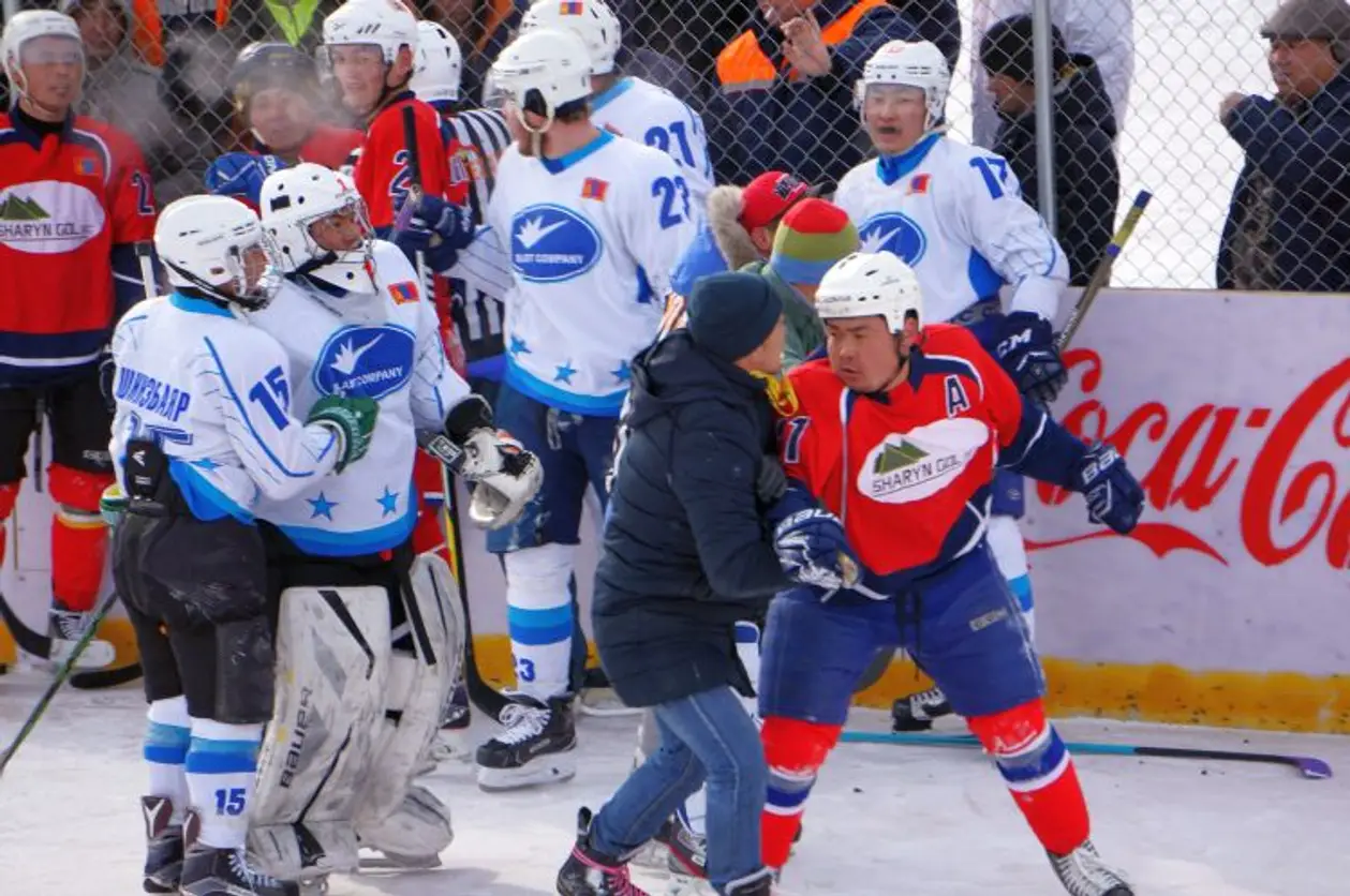 Шарын, Гол! Как играют в хоккей в Монголии