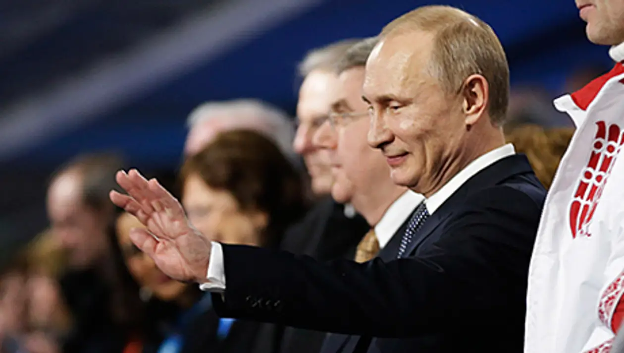 «Санкций и бойкотов должна бояться Европа, а не Путин». Новая глава биатлонного бестселлера