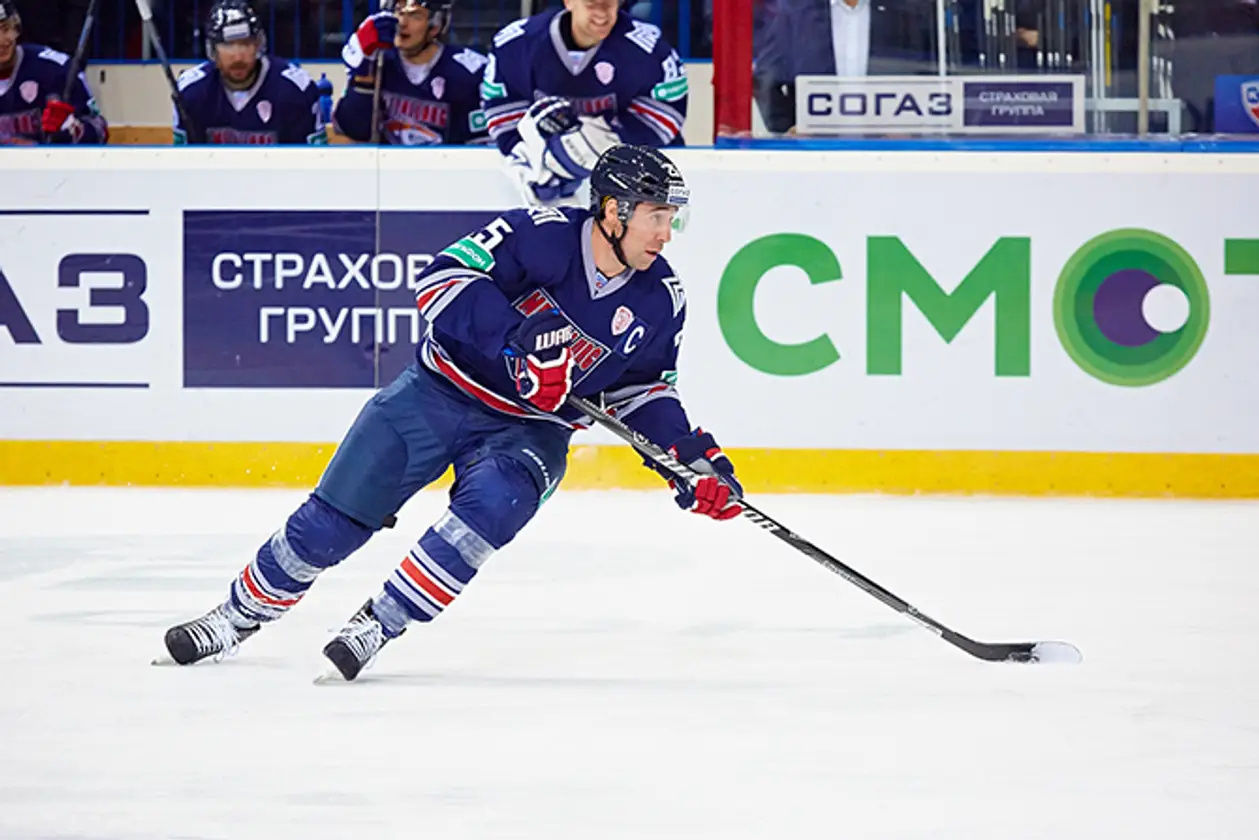 Хет-трик Зарипова, доминирование СКА и 9 других итогов последних матчей КХЛ