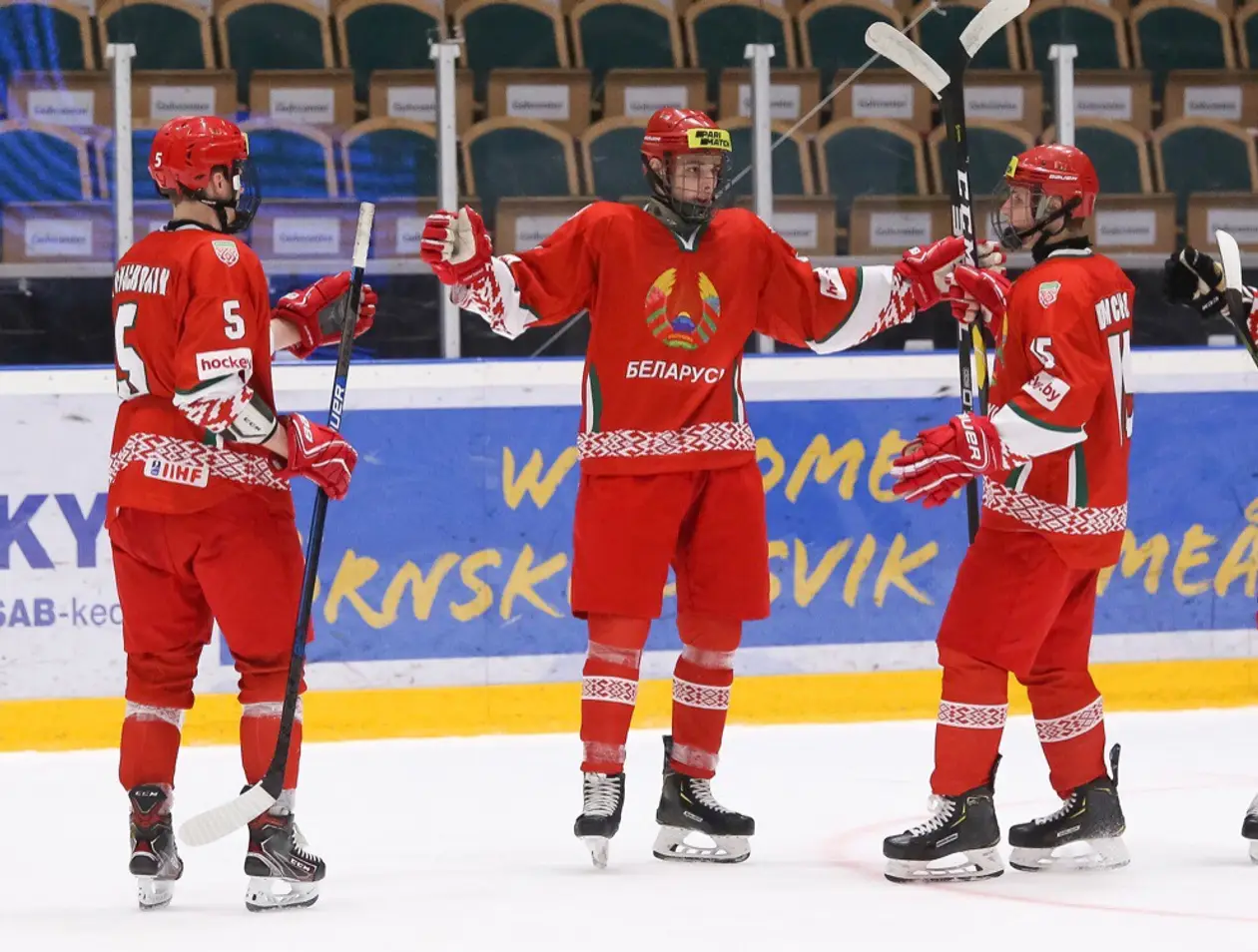 Белорусы уступали Швейцарии в три шайбы, отыгрались, но это не помогло