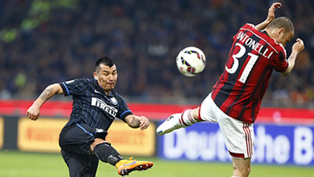 «Милан» устоял в дерби и другие события итальянского тура