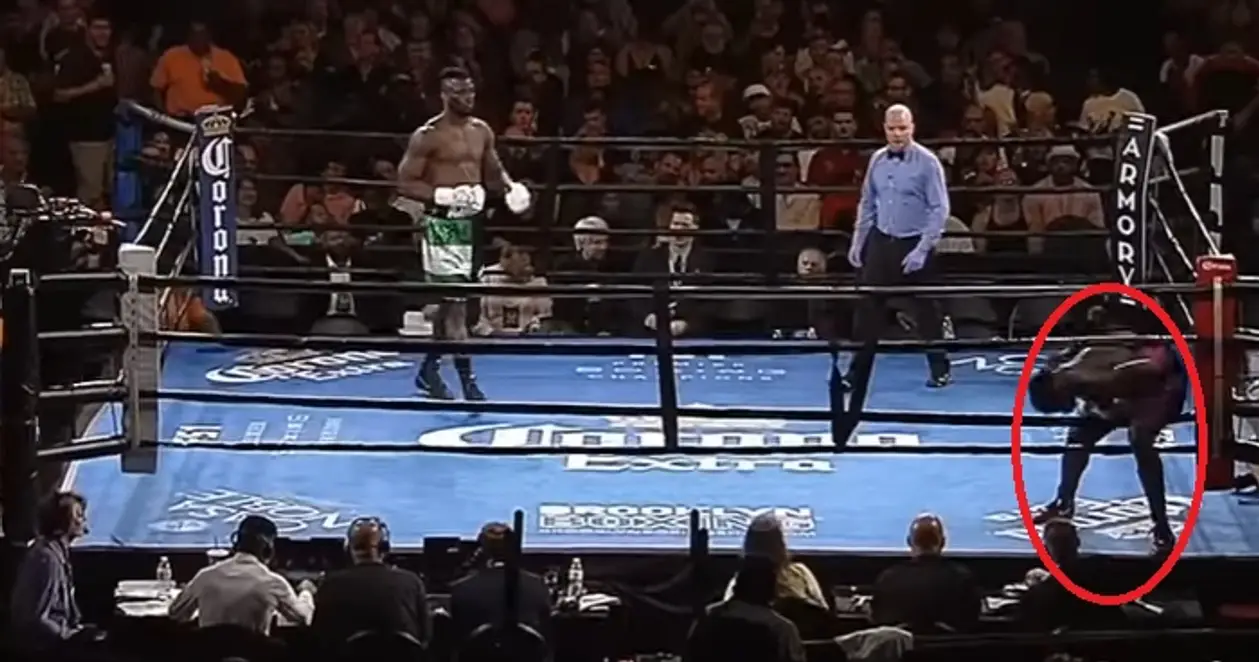 Боксер в последний момент передумал драться и ушел с ринга