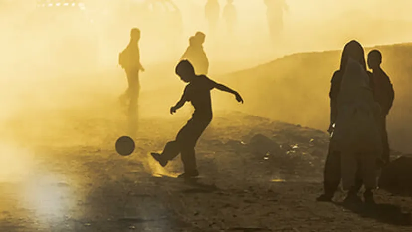 Афганский футбол – в фото: игра в бассейне, женская сборная и стадион, на котором казнили людей