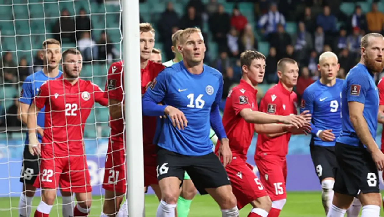Дважды пропустив от эстонцев, сборная Беларуси проиграла шестой раз подряд и свалилась на дно группы – хуже дела только у совсем уж карликов