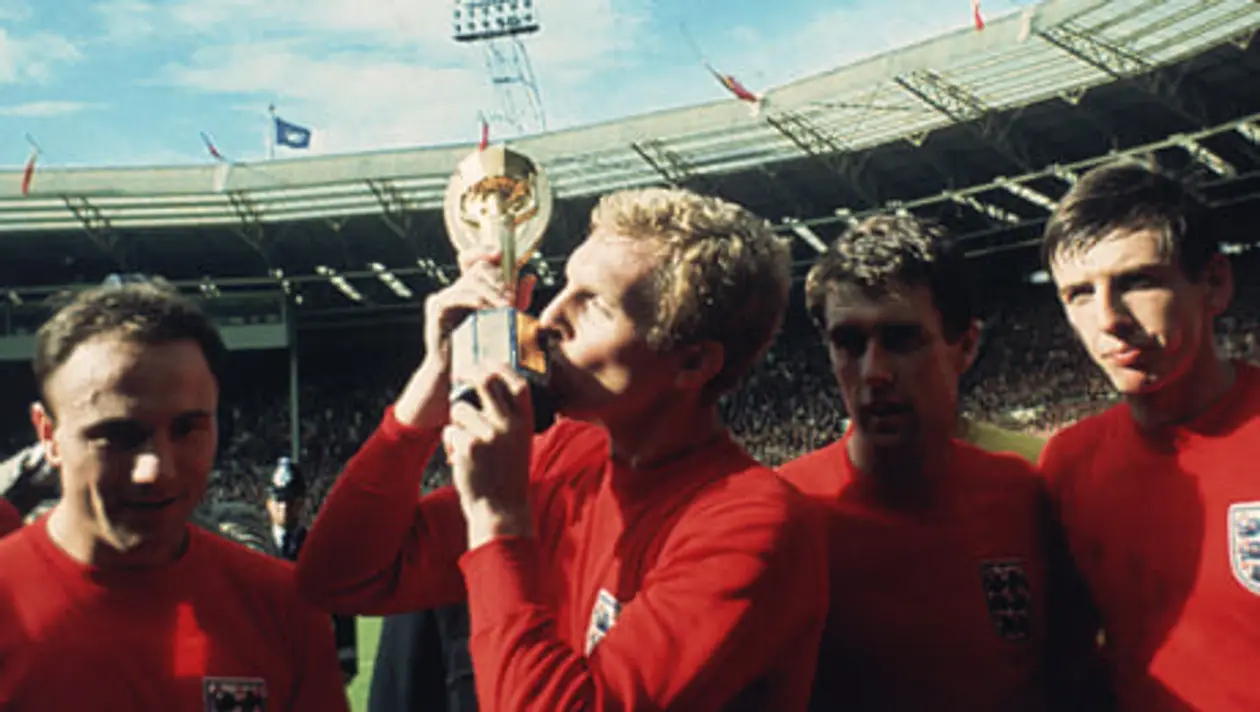«В 1966-м футбол перестал быть искусством и превратился в войну». Каким был единственный титул сборной Англии