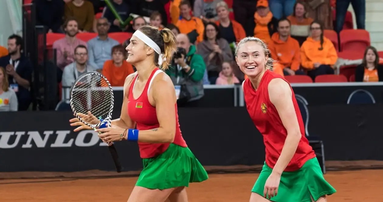 Мировой теннис вернулся в Беларуси – Соболенко и Саснович проэкзаменовали юниорок и устроили шоу в финале (были даже танцы!)