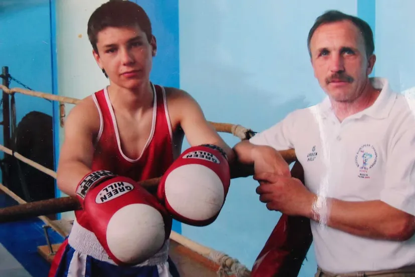 Тренер-боксер из Барановичей вырос в детдоме, подготовил чемпиона мира и даже в 62 может выйти в ринг