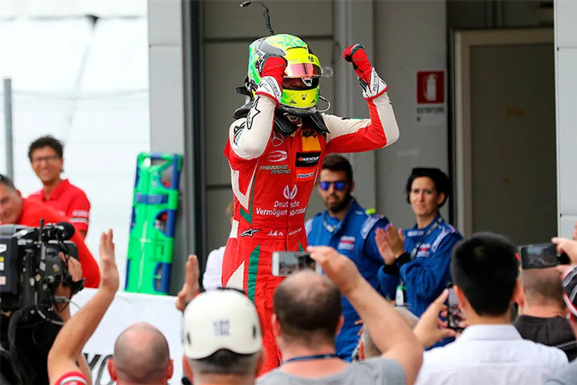 Cын Михаэля Шумахера выиграл первый титул. Переход в «Формулу-1» неизбежен