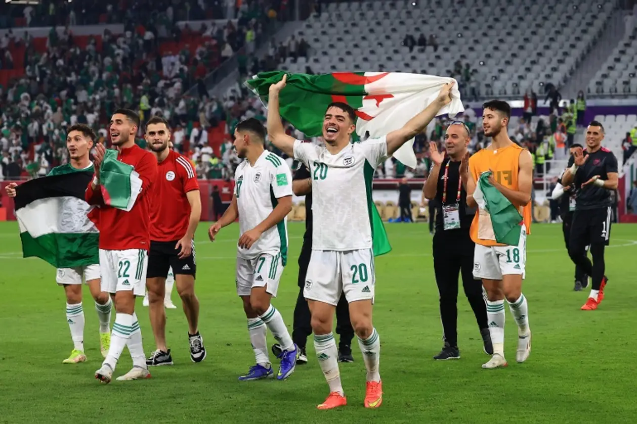 Алжир не проигрывает 42 матча (ну минимум 26) – сейчас они сильнейшие в Африке. Сборную поднял жесткий тренер, который воюет с прическами