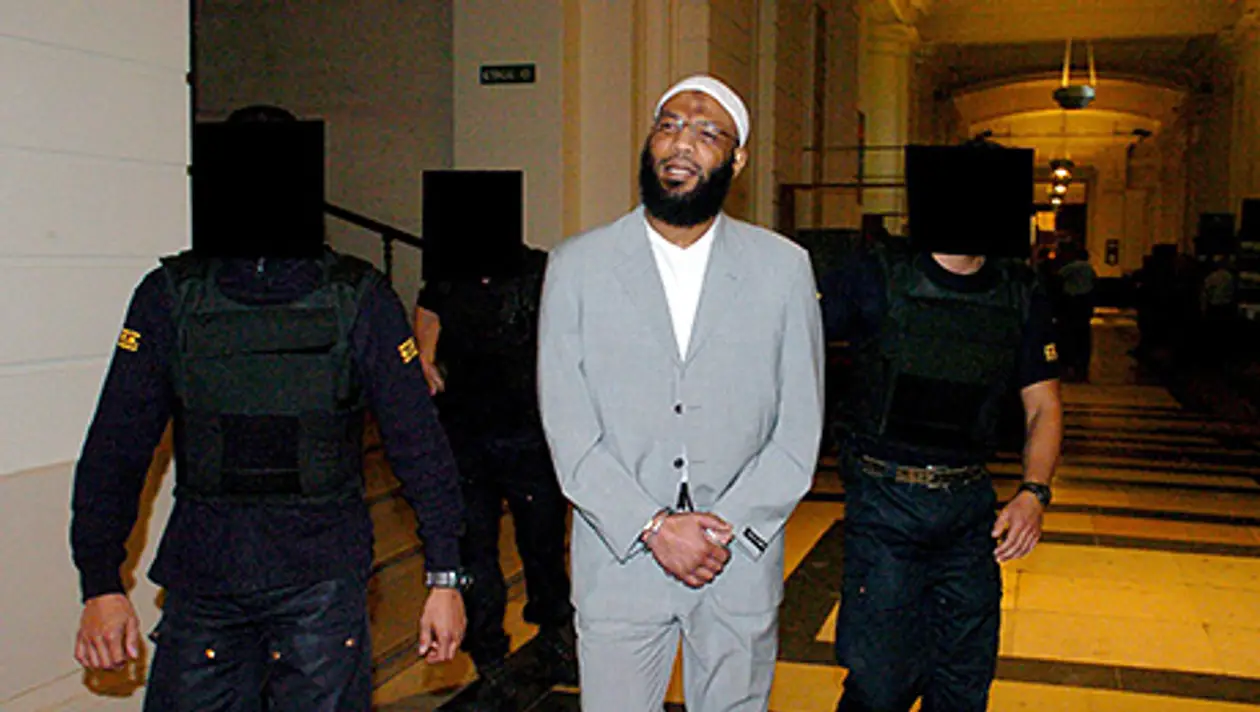 «Я был готов отдать жизнь за бен Ладена». Как бывший футболист стал террористом-смертником