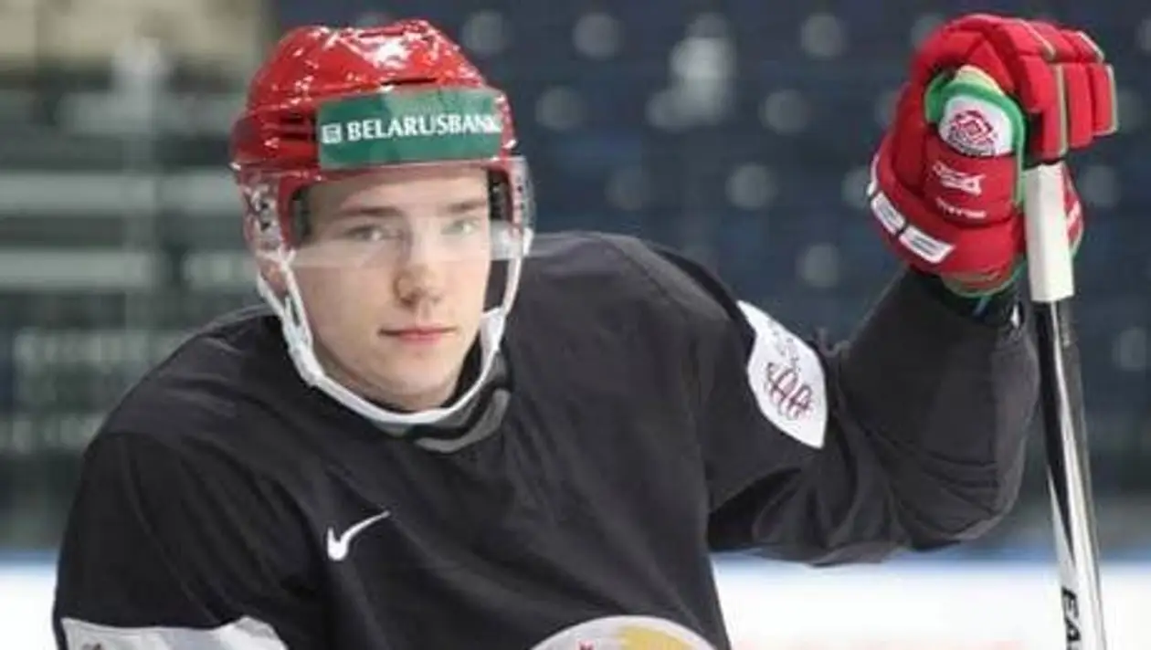 Еще недавно Воробей был лучшим хоккеистом Беларуси, а сейчас не играет и может остаться без клуба. Узнали, что с ним происходит