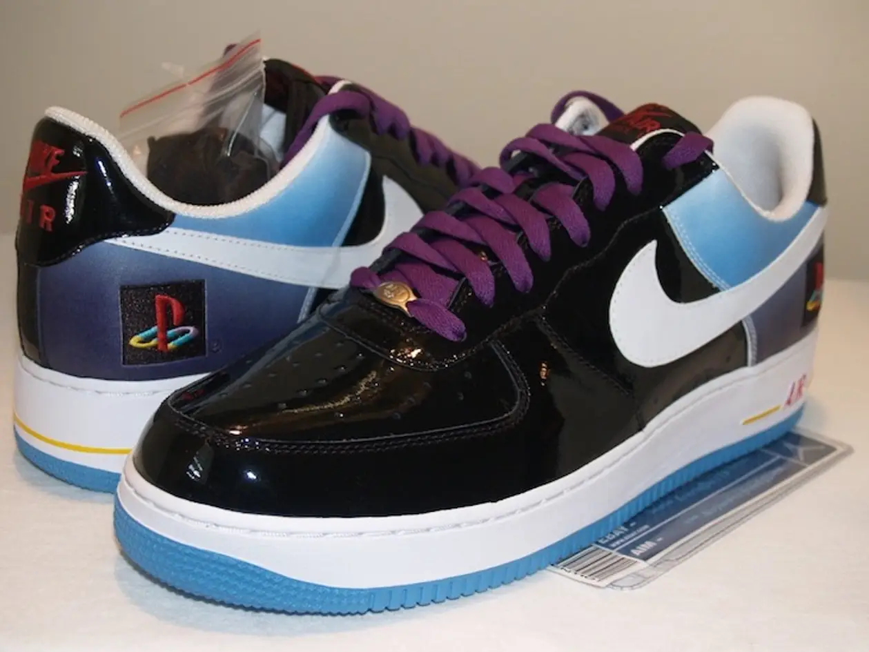 Оказывается, Nike и PlayStation вместе делали кроссовки