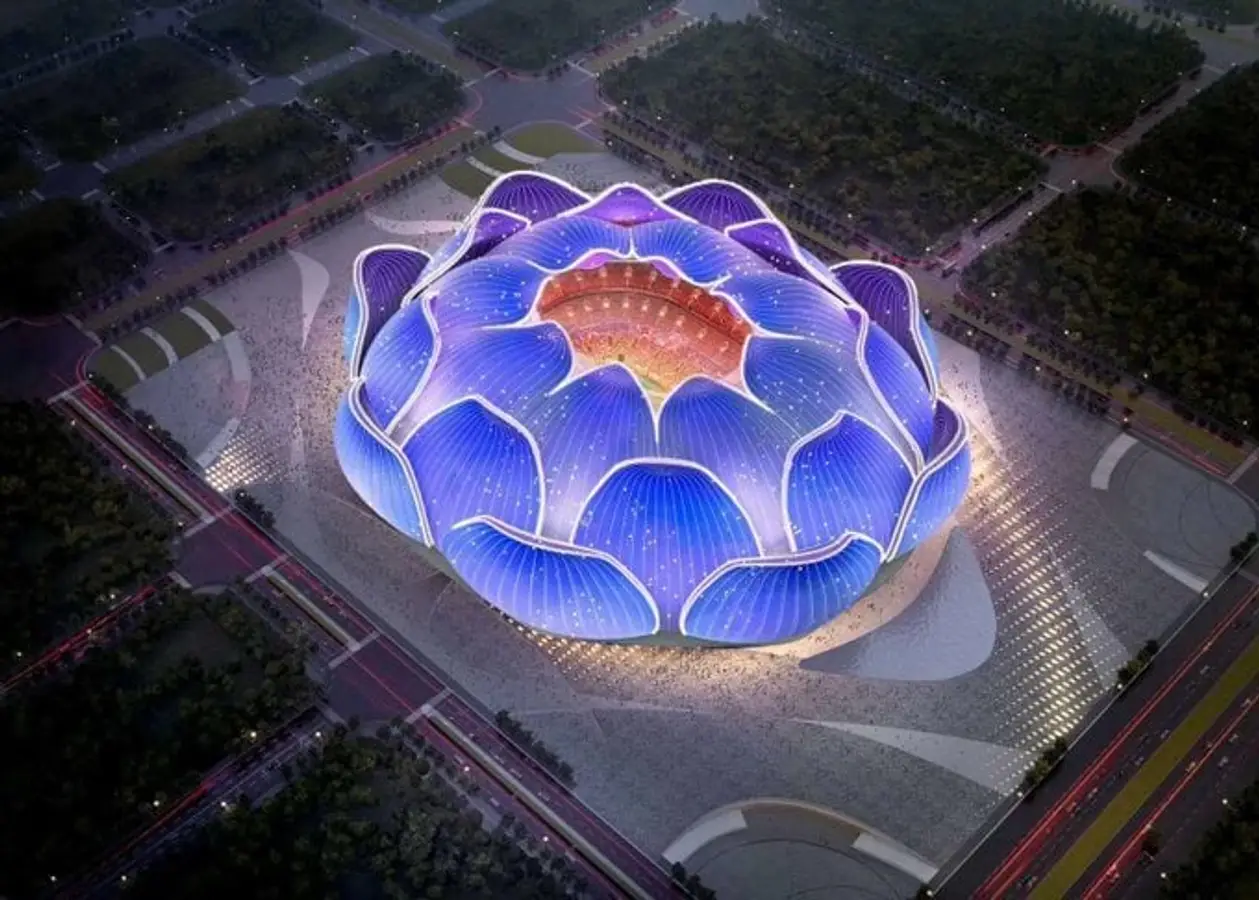 В Китае строят крупнейший футбольный стадион: он будет в форма лотоса и по вместимости опередит «Камп Ноу» (ненадолго) 