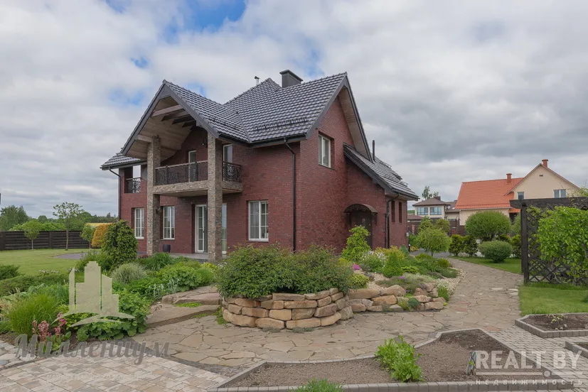 Экс-игрок сборной Беларуси мечтал построить дом и теперь продает его за 830 тысяч долларов