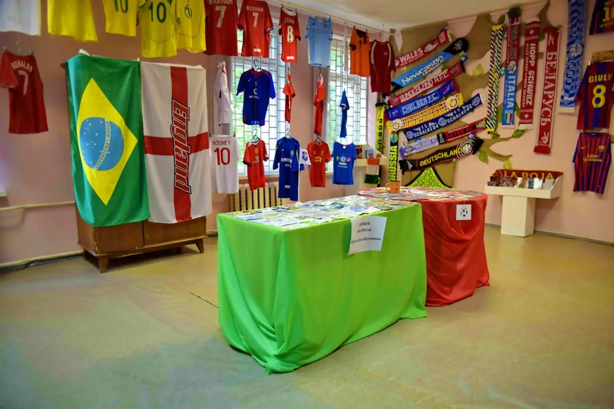 Как молодая девушка из Витебска организовала личную футбольную выставку